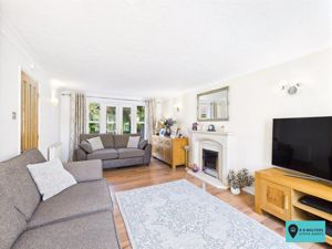 Living Room- click for photo gallery